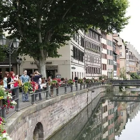 Sleeping In Petite France Estrasburgo